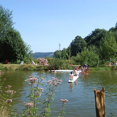 Camping La Foret Du Morvan Vintage Caravan Larochemillay Esterno foto